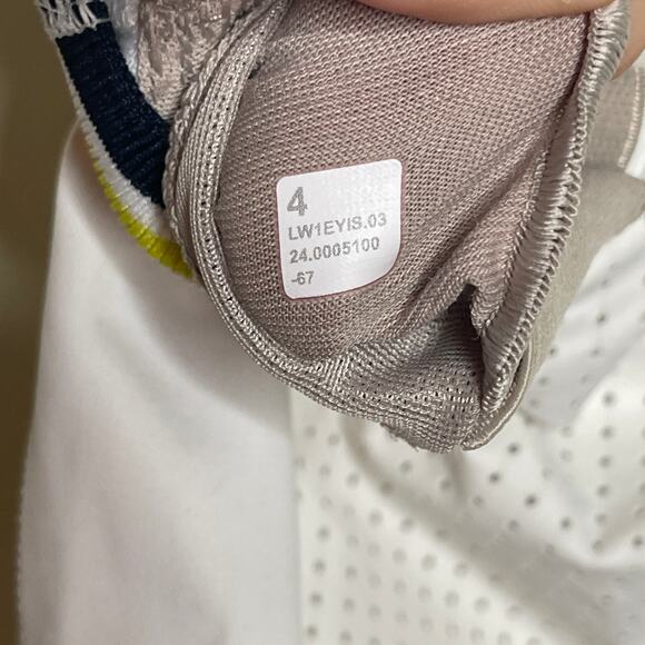 Lululemon Varsity Scoop-Neck Tennis Tank Top in white sz 4 - Picture 2 of 4